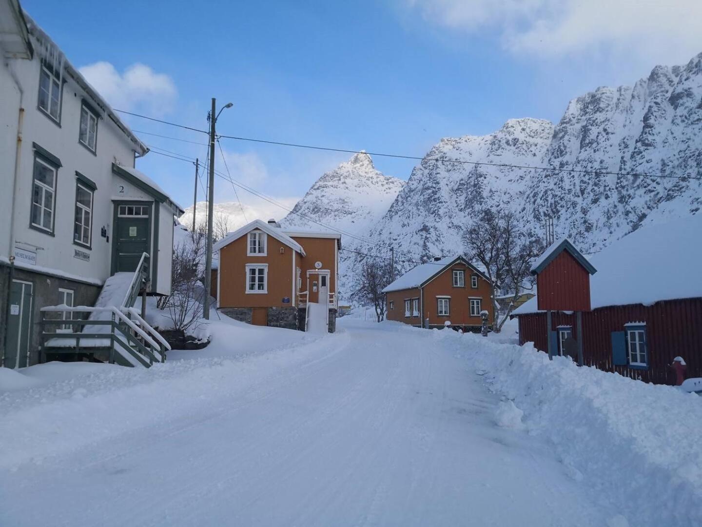 فيلا House With Amazing View & Location In Tind Sørvågen المظهر الخارجي الصورة