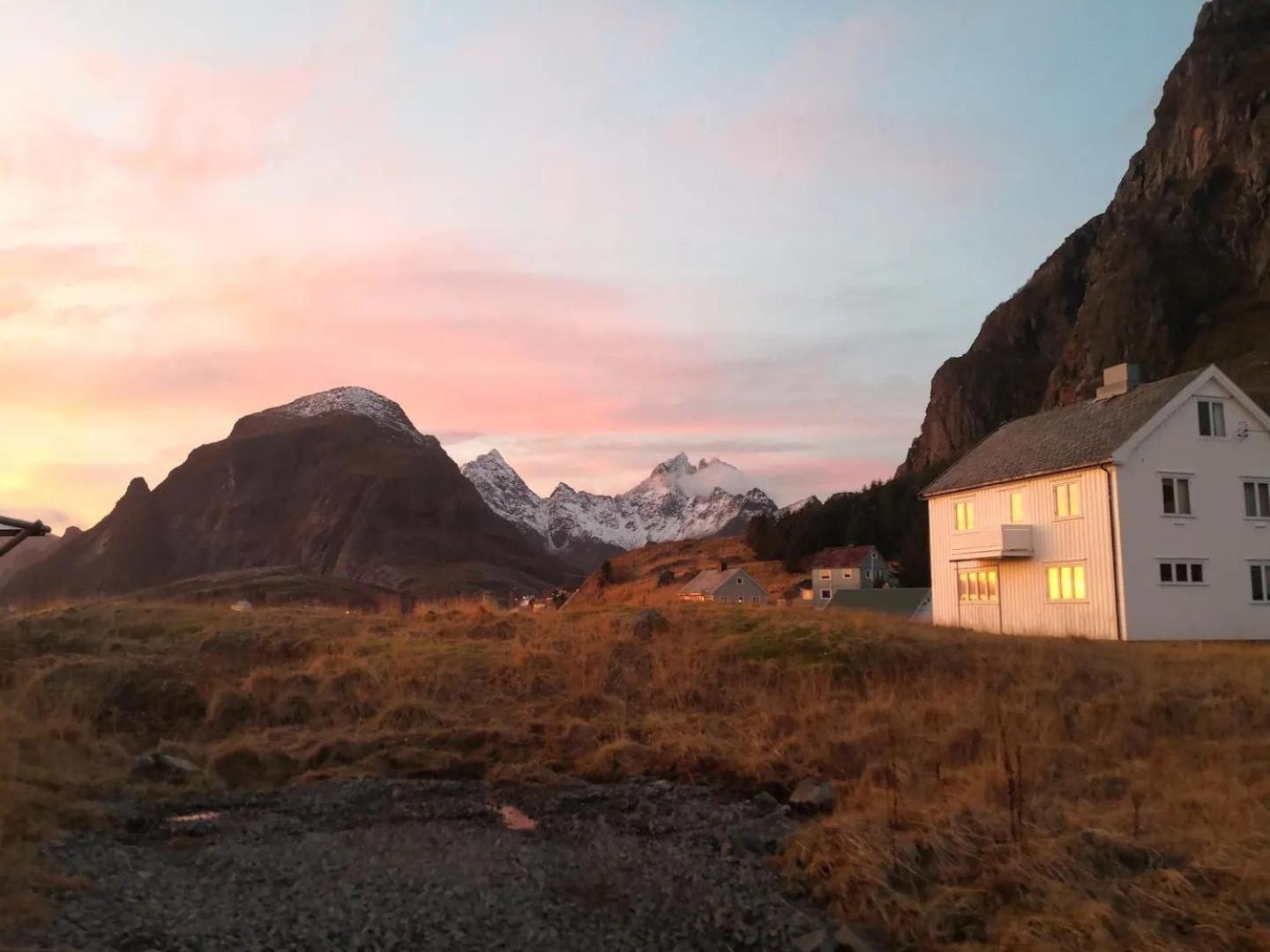 فيلا House With Amazing View & Location In Tind Sørvågen المظهر الخارجي الصورة